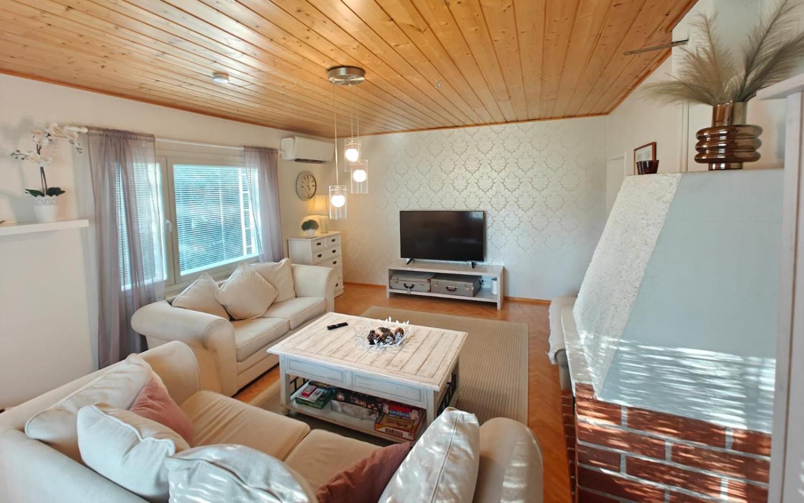 Villa Peaceful House For Relaxing à Oulu Extérieur photo